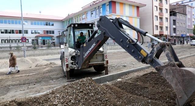 Kars Belediyesi kenti inşaat alanına çevirdi