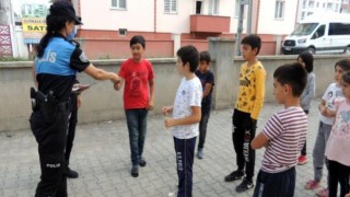 Kars'ta Polis Çocukları Bilgilendiriyor | Kars Haber