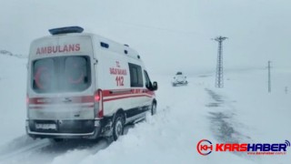 Kars’ta Kardelen’in imdadına paletli ambulans yetişti