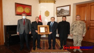 Şehit Oğuzhan Ulaş’ın ‘Devlet Övünç Madalyası’ babasına tevcih edildi