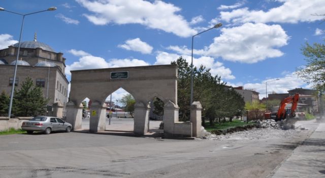 Kars’ta ‘Bedesten’ Projesi Hız Kesmiyor.