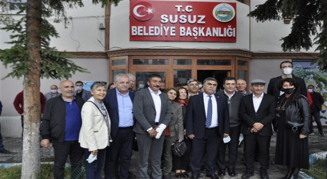 Tunç Soyer Kars’ın Tek CHP’li Belediyesi Susuz İlçe Belediyesini Ziyaret Etti.