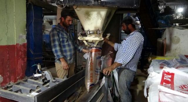 Doğu, Güneydoğu ve Karadeniz bölgesine 12 çeşit yem sevkiyatı yapıyor.