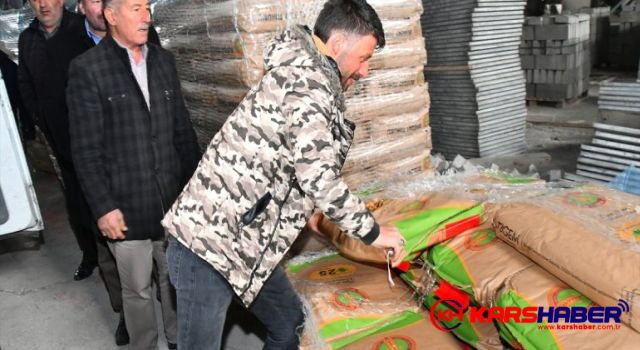 Sarıkamış'ta 360 çiftçiye buğday tohumu dağıtıldı