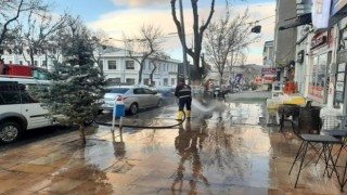 Kars'ta belediyeden bahar temizliği