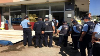 Kars'ta zabıta kaldırım işgallerine izin vermiyor