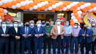 AK Parti Kars Milletvekilleri Arslan ve Kılıç Sarıkamış'ta işyeri açılışına katıldı