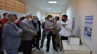 Kafkas Üniversitesinden mezun olan öğrencilerin bitirme ödevi Kovid-19 temalı projeler oldu