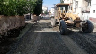 Kars'ta Yol ve Alt Yapı Çalışmaları Sürüyor