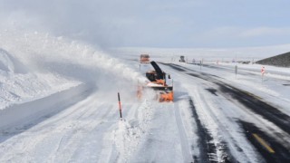 Kars’ta Kar Kaplanlarının Zorlu Kış Mesaisi!