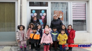 Kars’ta Minik Kalpler Hayırda Yarıştı