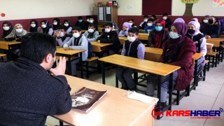 Müftülük Kariyer Günleri'nde gençlerle buluştu