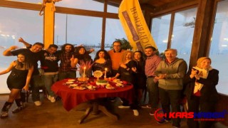 Sarıkamış'ta İranlı turistlerin Nevruz kutlaması kamerada