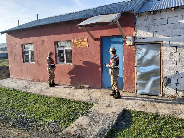 Kars'ta Jandarmadan Coronavirüs Uygulaması