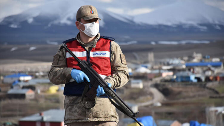 Bozkuş köyü karantinaya alındı