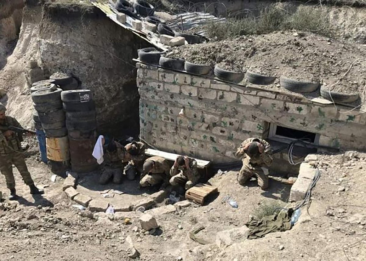 Azerbaycan-Ermenistan geriliminde 7. Gün: Beyaz bayrakla teslim oldular