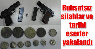 Digor'da Ruhsatsız Silahlar ve Tarihi Eserler Yakalandı